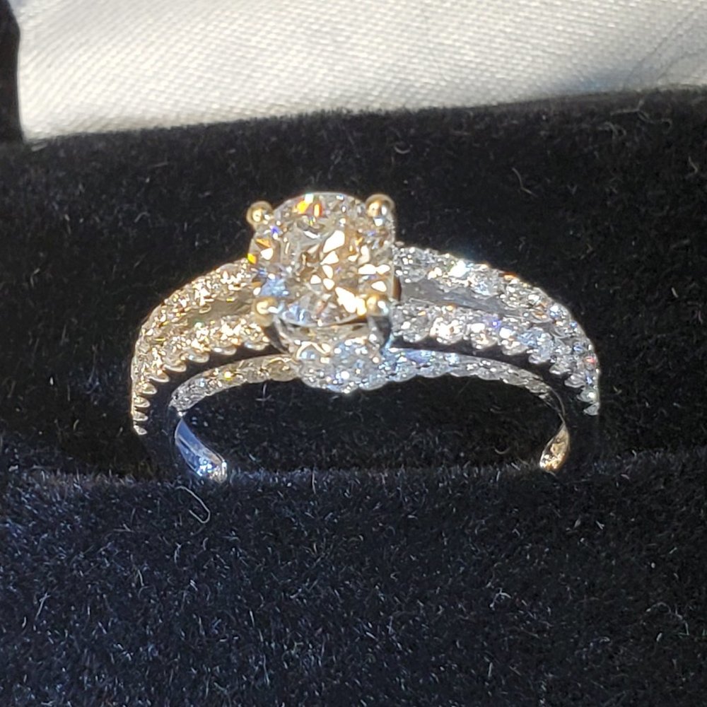 18K WHITE GOLD RING - Picture 13 of 14